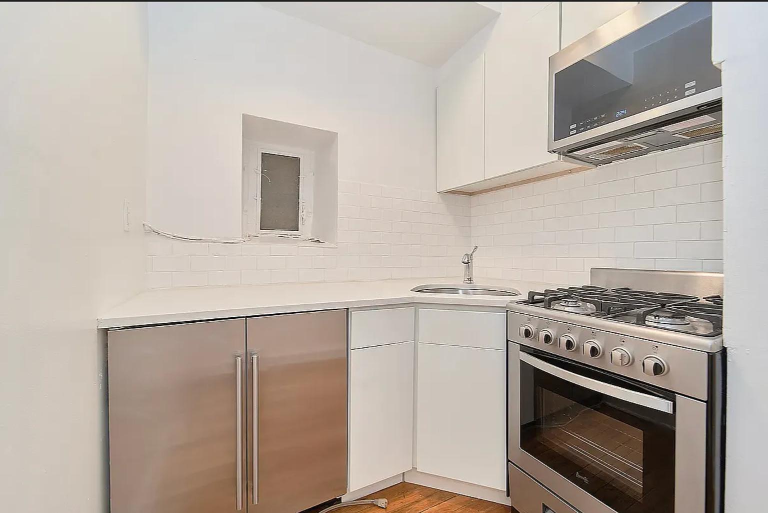 353 West 44th Street MCC Clinton New York NY 10036