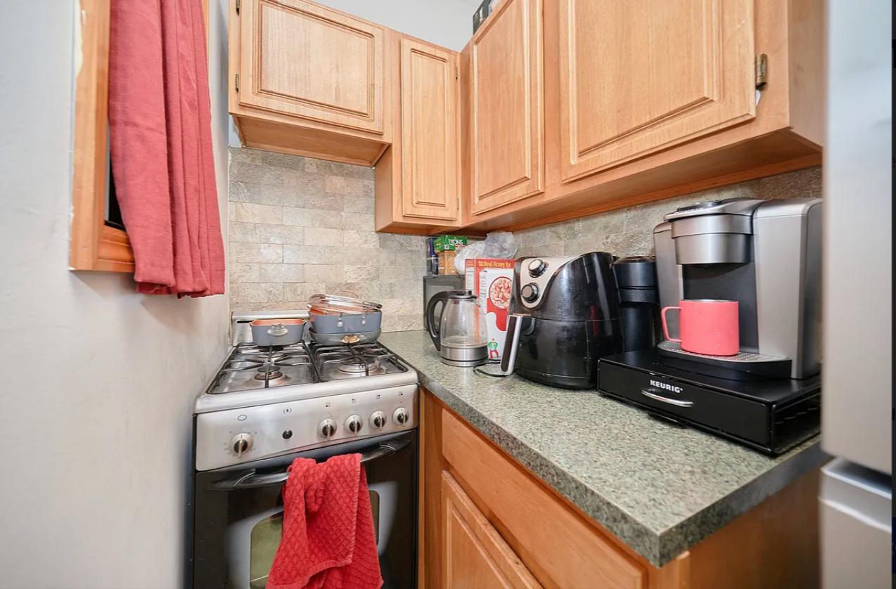 796 Ninth Avenue 44 Clinton New York NY 10019