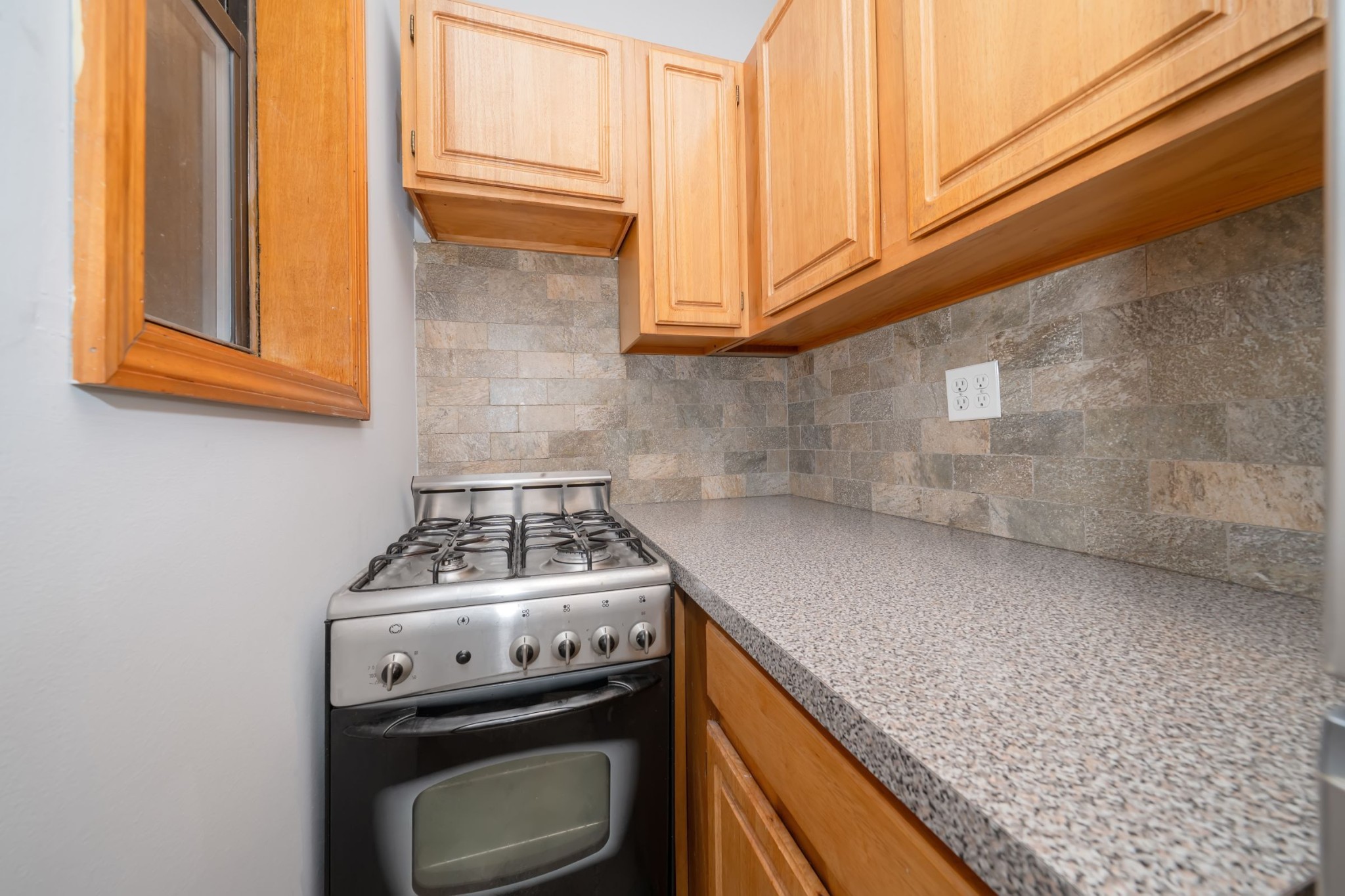 796 Ninth Avenue 44 Clinton New York NY 10019