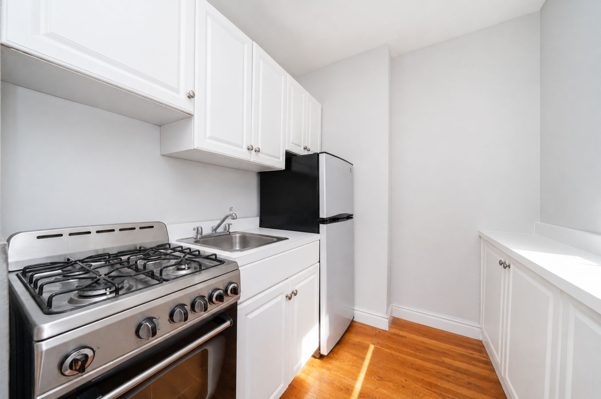 452 Ninth Avenue 5 Clinton New York NY 10018