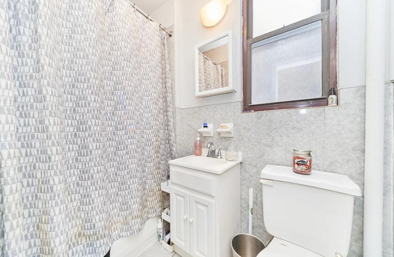 796 Ninth Avenue Clinton New York NY 10019