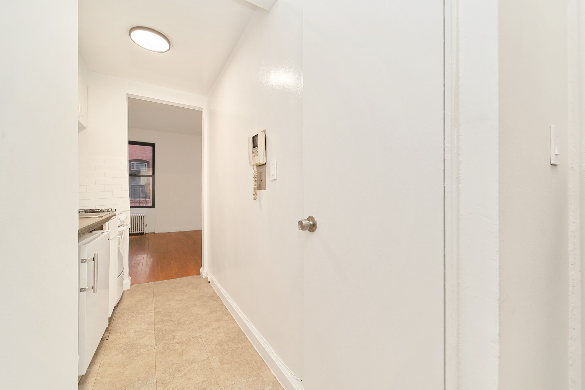 353 West 44th Street 2C Clinton New York NY 10036