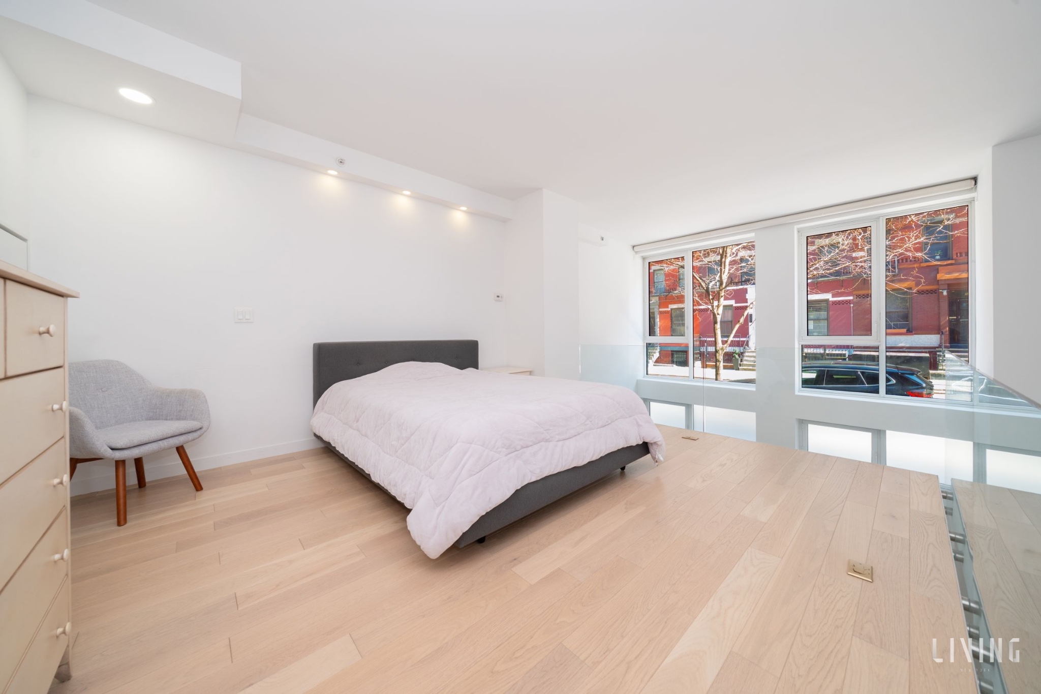 540 West 49th Street 105n Clinton New York NY 10019