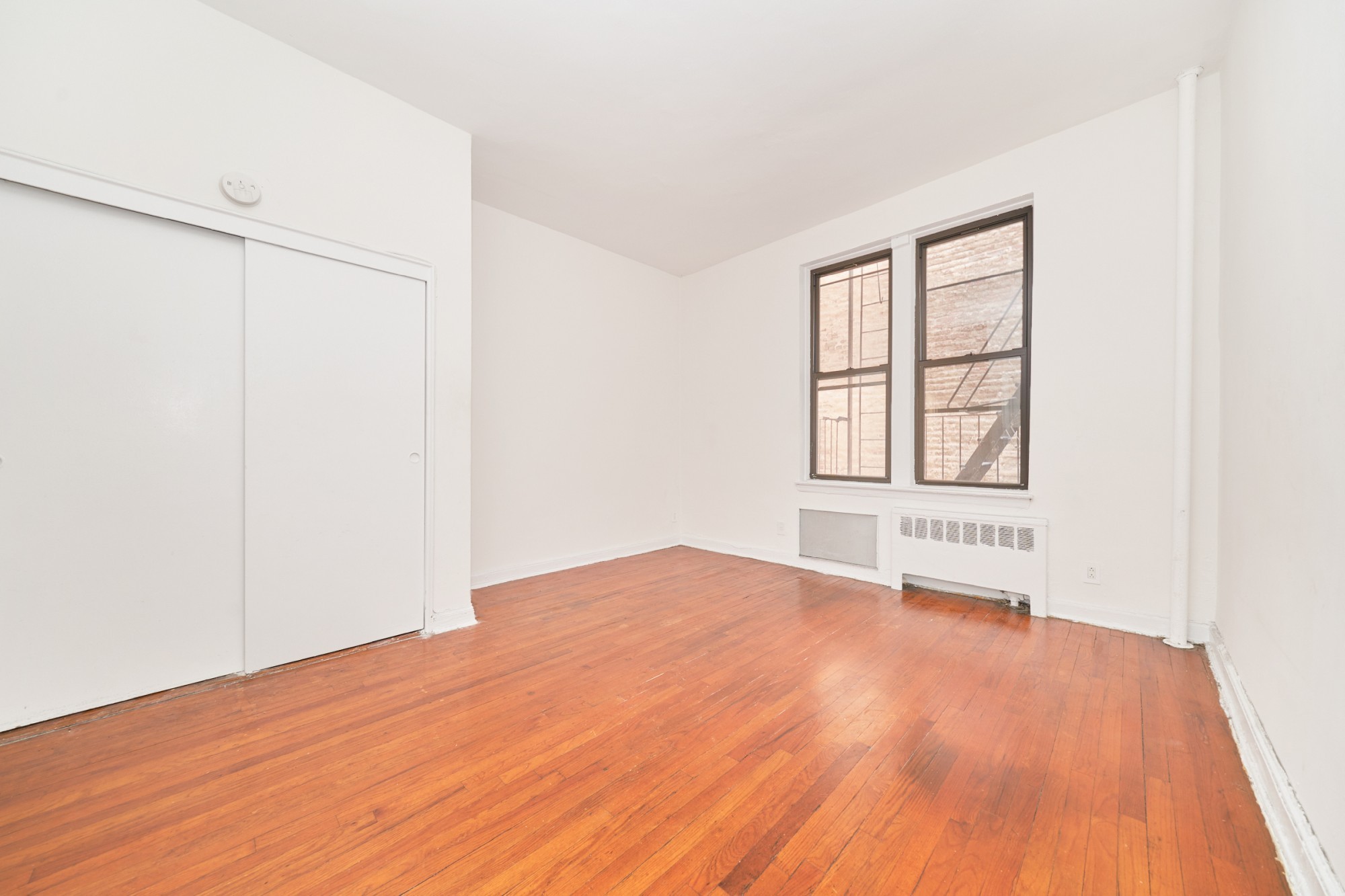 400 West 45th Street 3G Clinton New York NY 10036