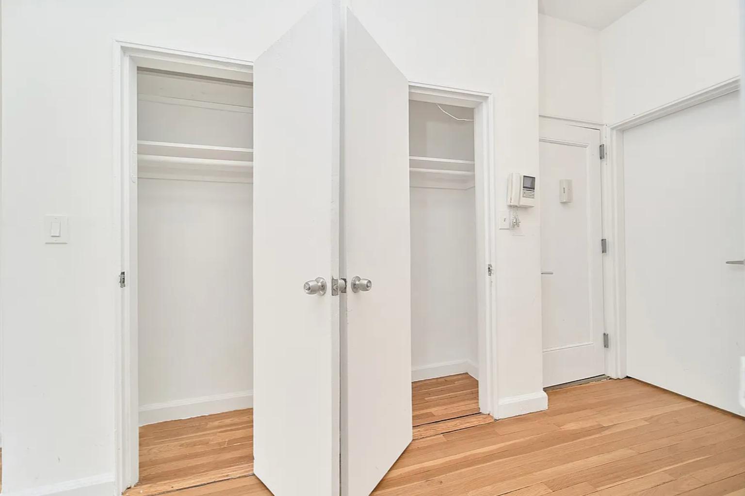 353 West 44th Street 1B Clinton New York NY 10036