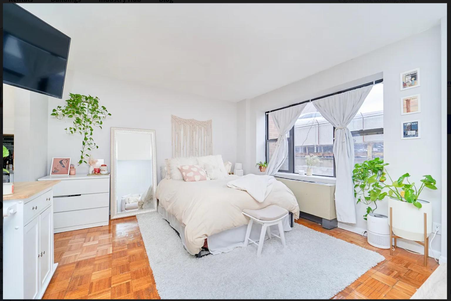 337 West 43rd Street 3DD Clinton New York NY 10036