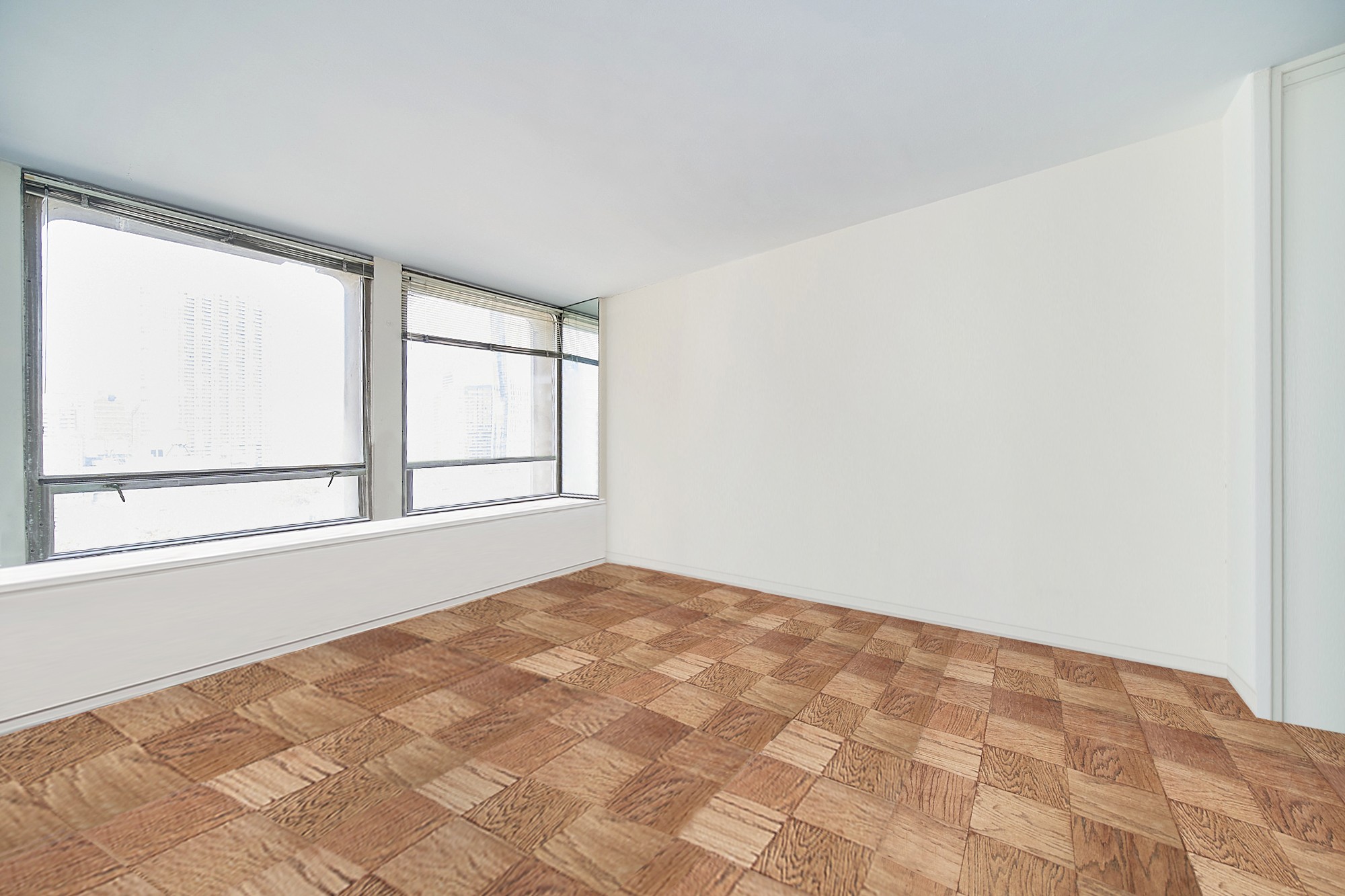 300 East 33rd Street 16G Kips Bay New York NY 10016