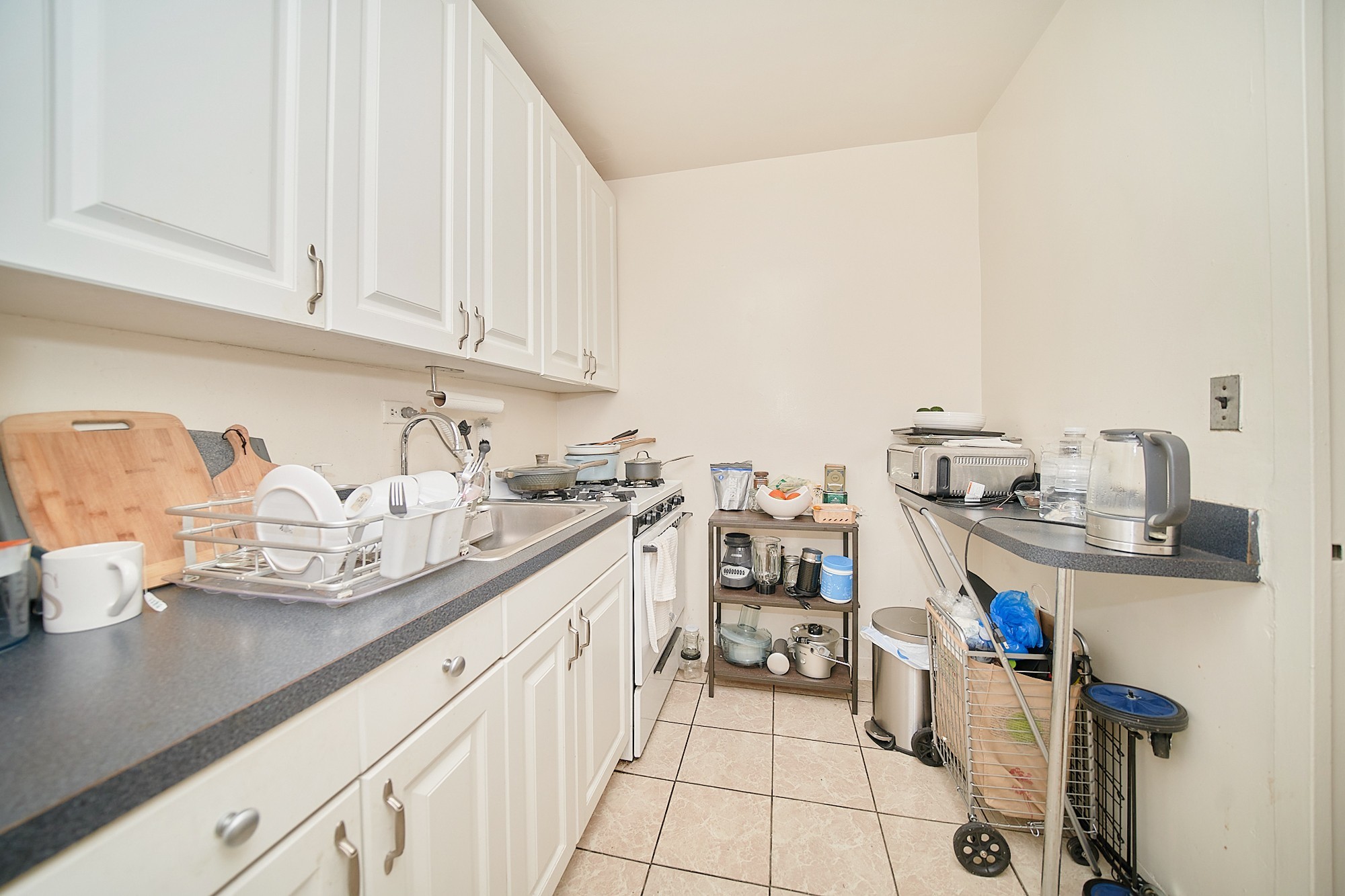 300 East 33rd Street 16G Kips Bay New York NY 10016