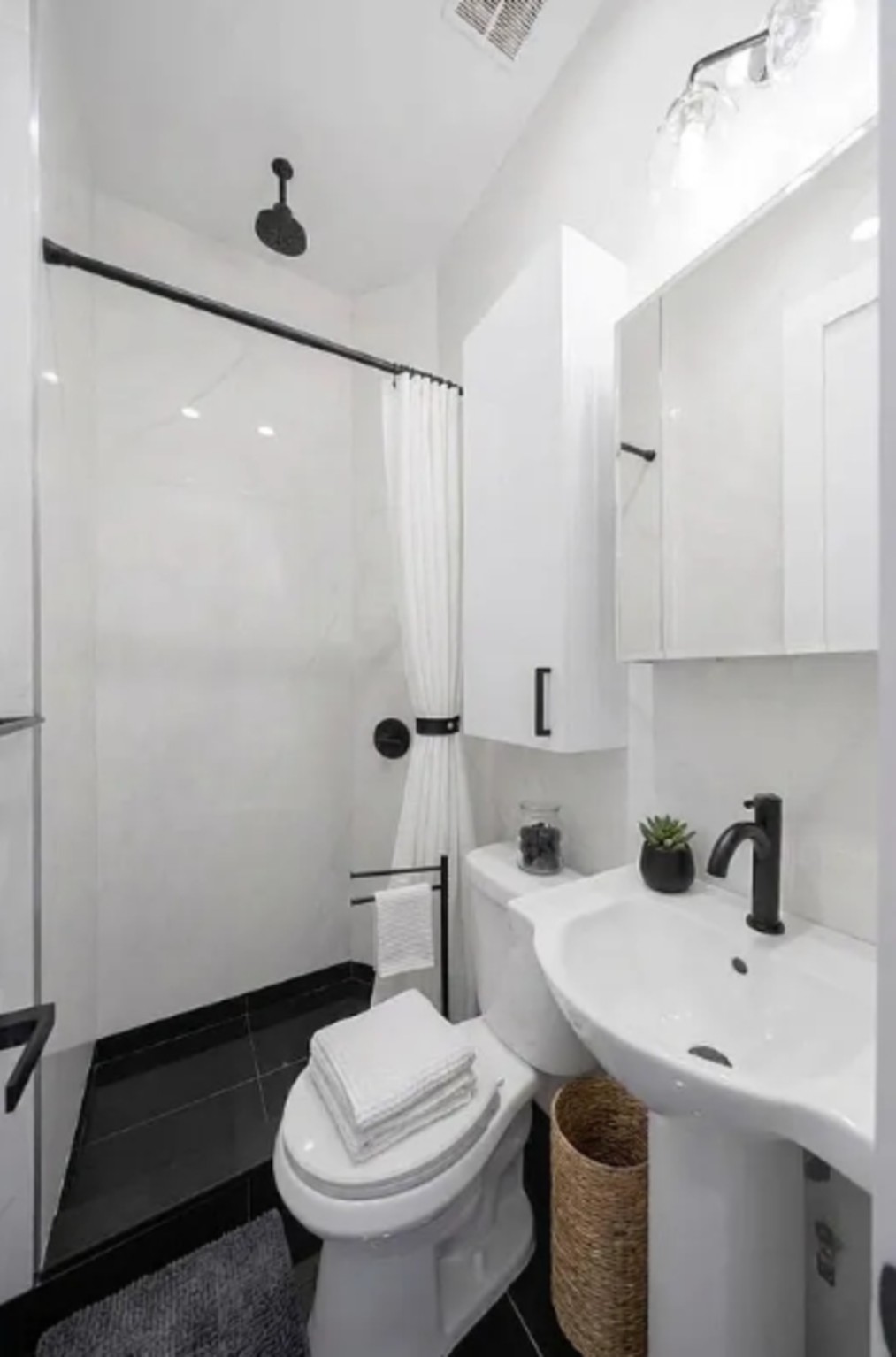 53 East 7th Street 16 E. Greenwich Village New York NY 10003