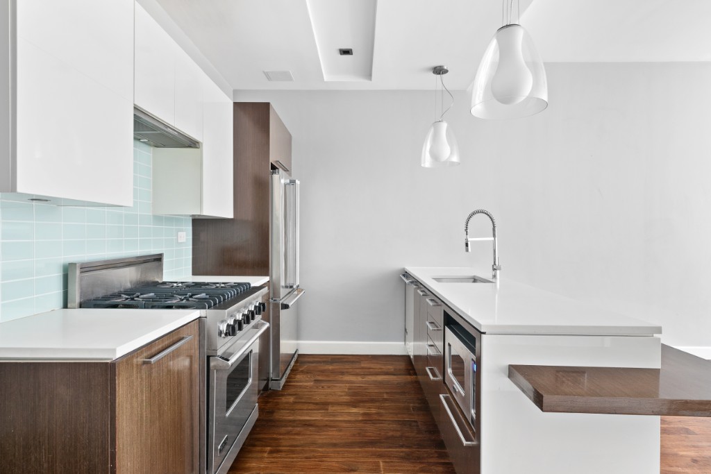 2-17 51st Avenue 315 Long Island City Queens NY 11101