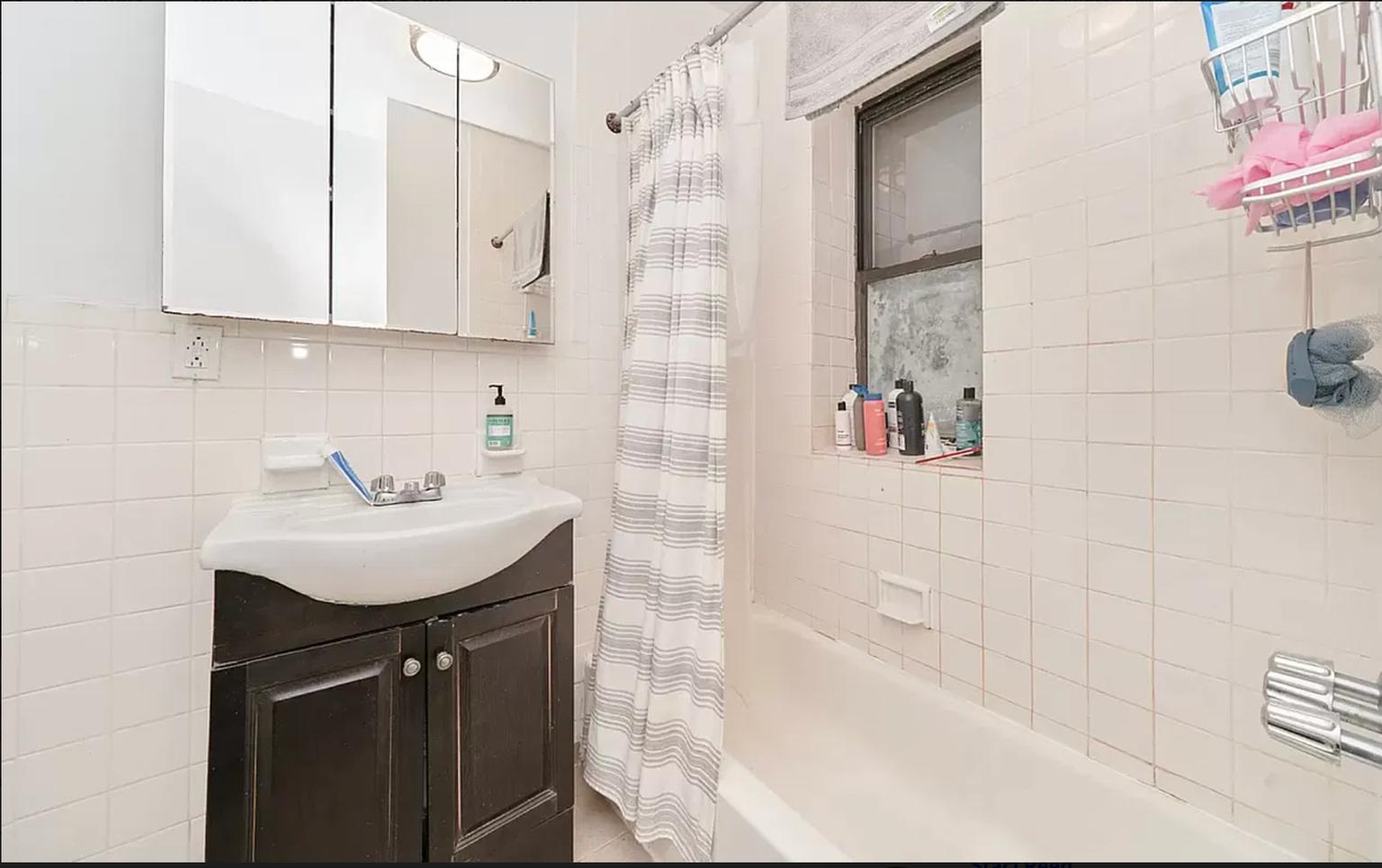 364 West 36th Street Clinton New York NY 10018