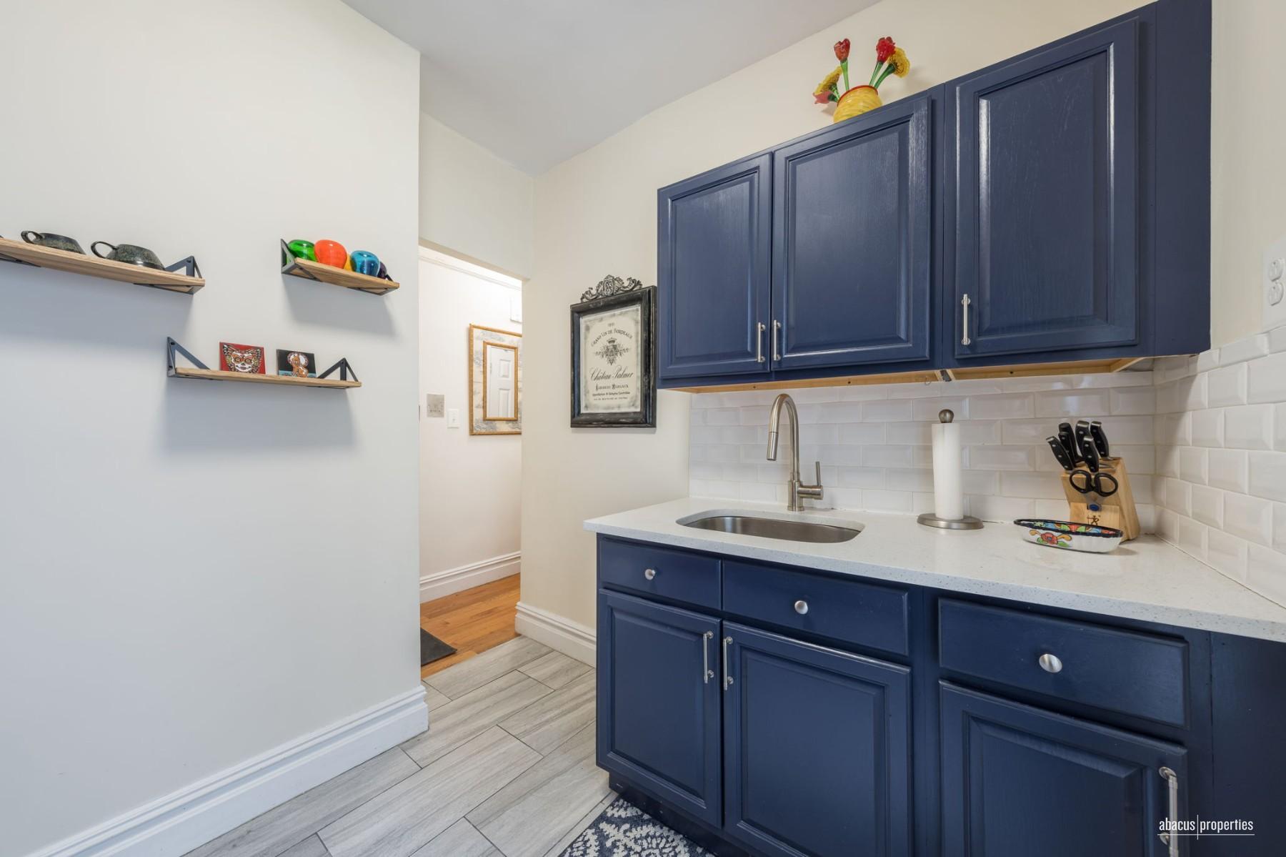 77 Eastern Parkway 2D Prospect Heights Brooklyn NY 11238