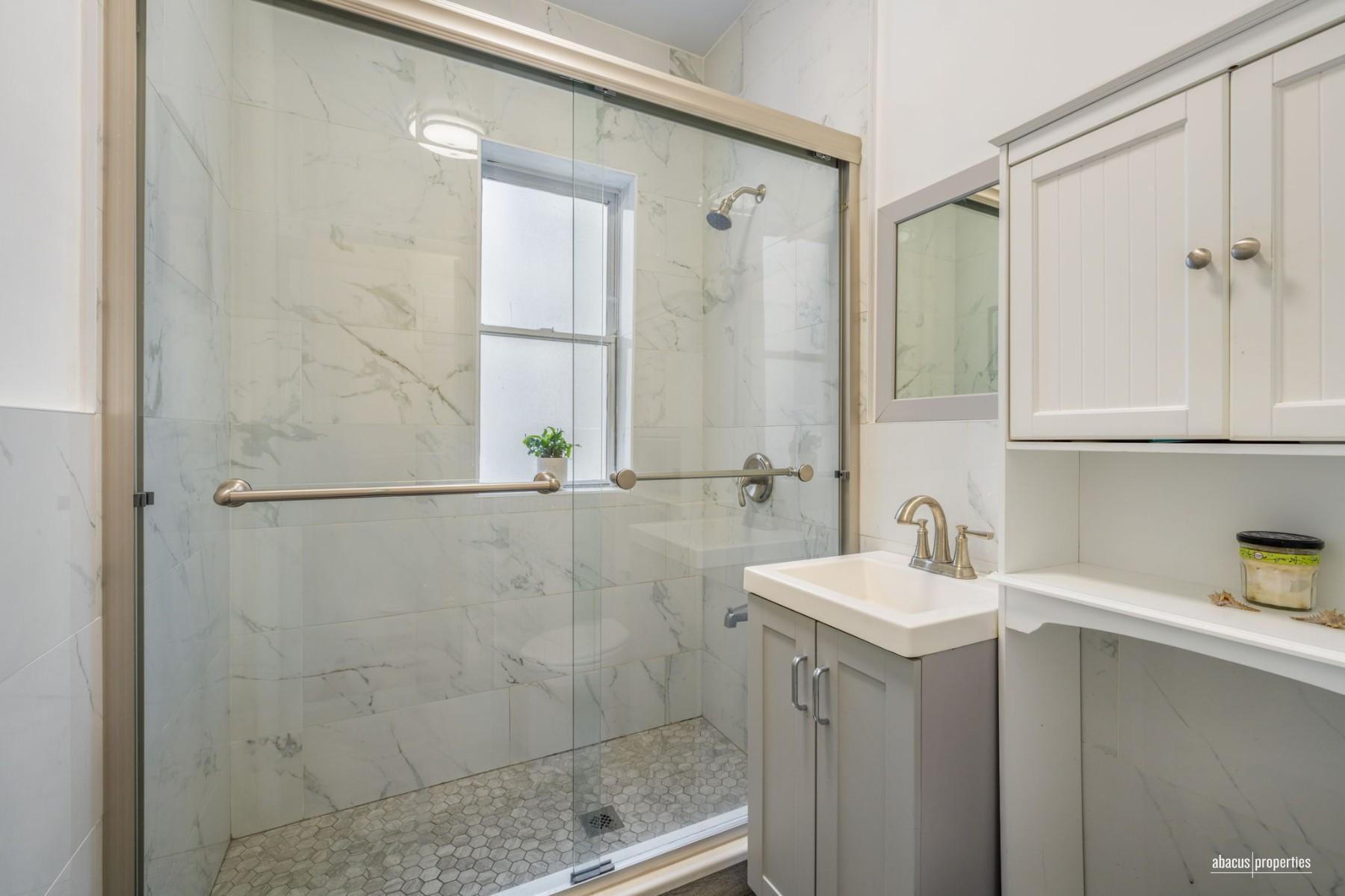 77 Eastern Parkway 2D Prospect Heights Brooklyn NY 11238