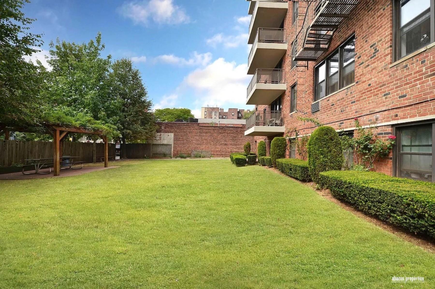 515 East 7th Street 5H Kensington Brooklyn NY 11218