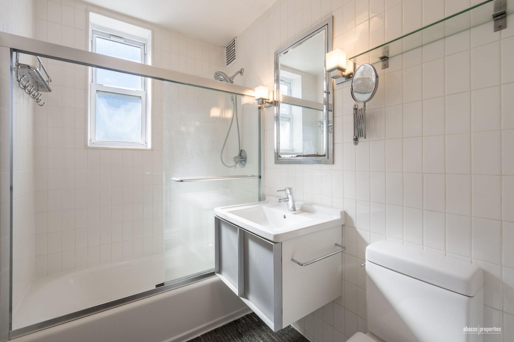 515 East 7th Street 5H Kensington Brooklyn NY 11218