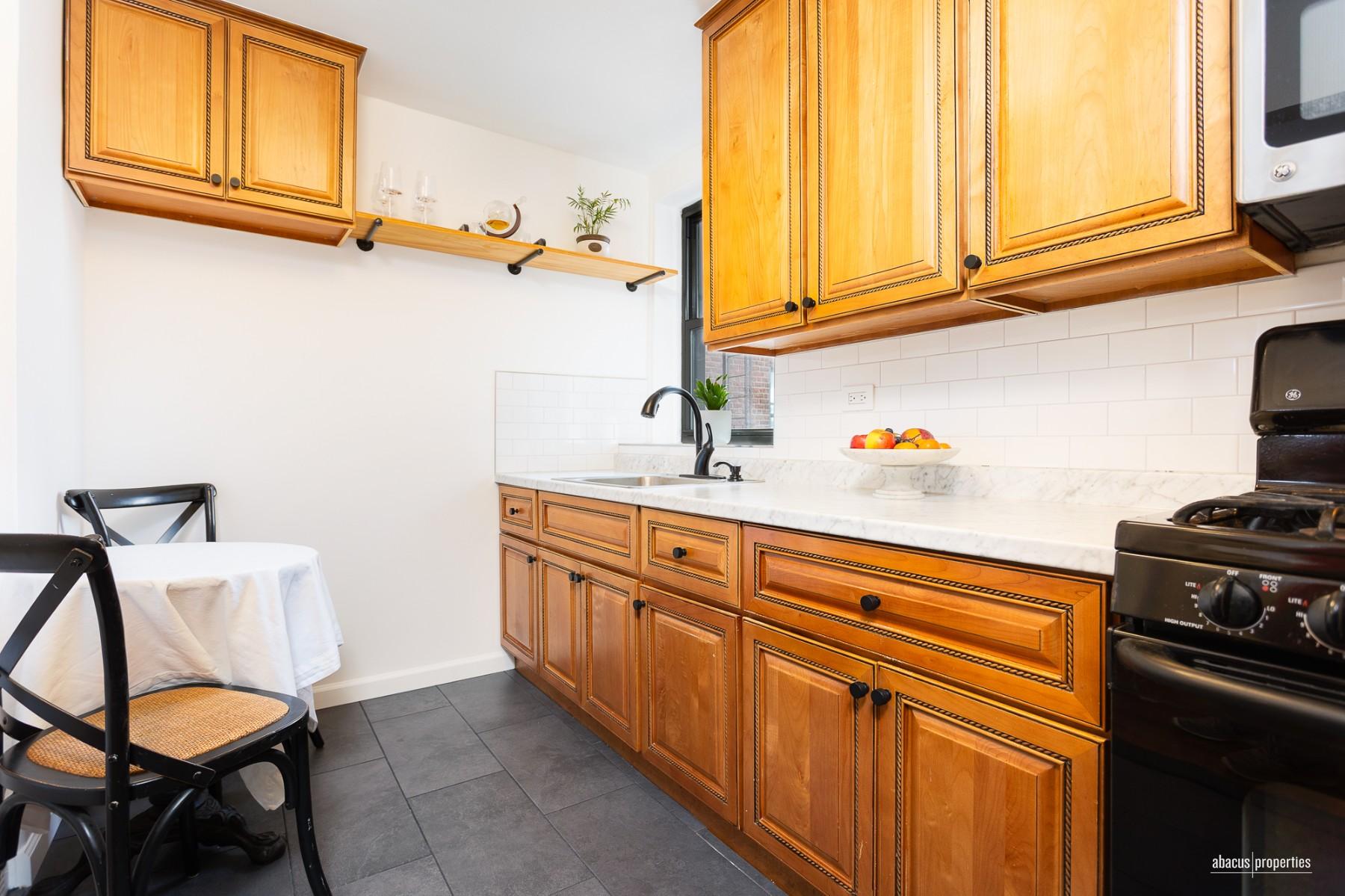 515 East 7th Street 2A Kensington Brooklyn NY 11218