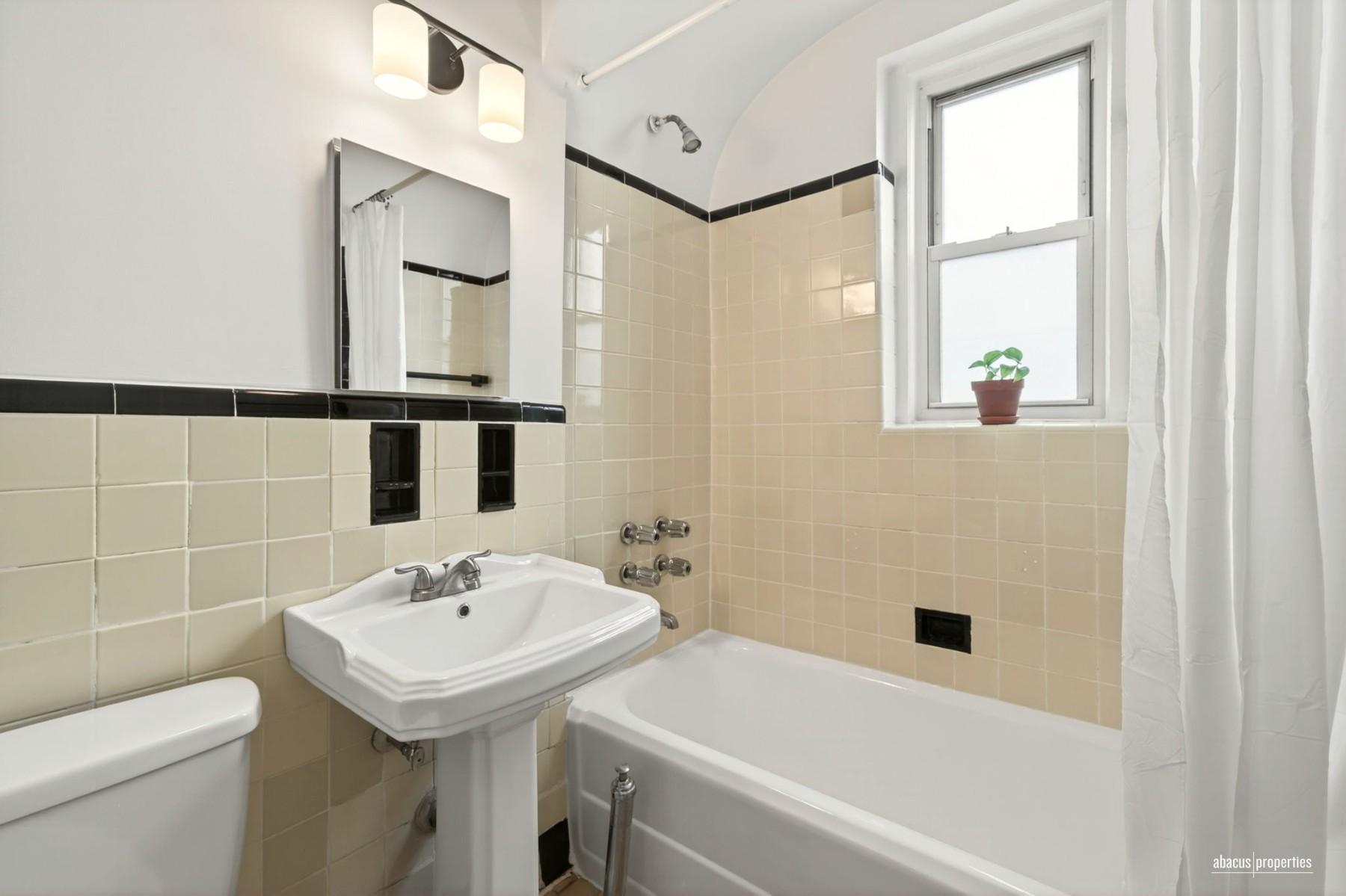 570 Ocean Parkway Kensington Brooklyn NY 11218