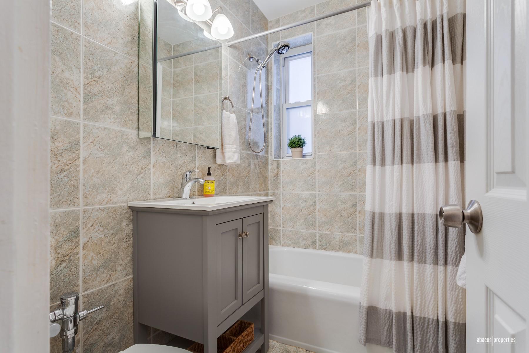 715 Ocean Parkway 2K Kensington Brooklyn NY 11230