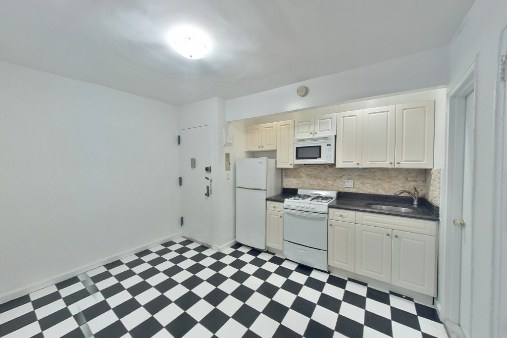 1640 York Avenue Upper East Side New York NY 10028