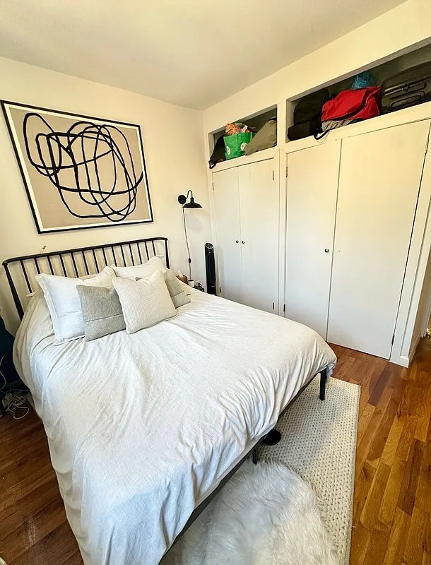 886 Tenth Avenue 5D Clinton New York NY 10019