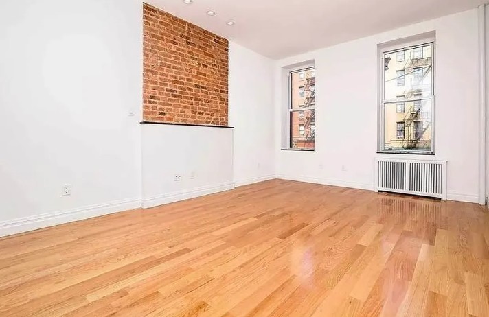 691 Ninth Avenue 4N Clinton New York NY 10036