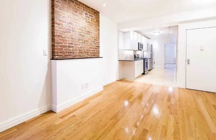 691 Ninth Avenue 4N Clinton New York NY 10036