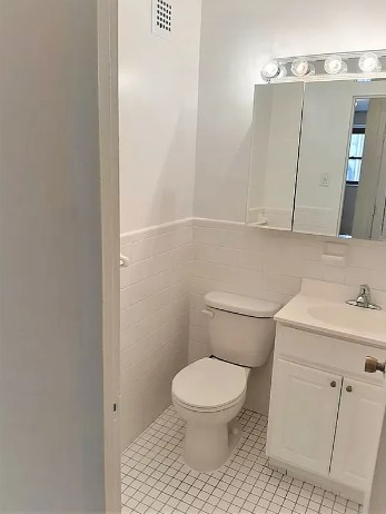 350 West 51st Street 3H Clinton New York NY 10019