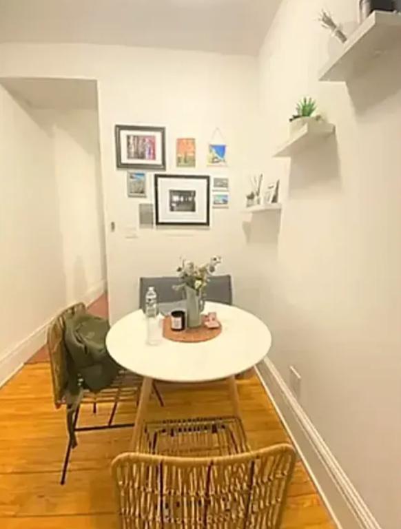 231 Lexington Avenue 2A Murray Hill New York NY 10016