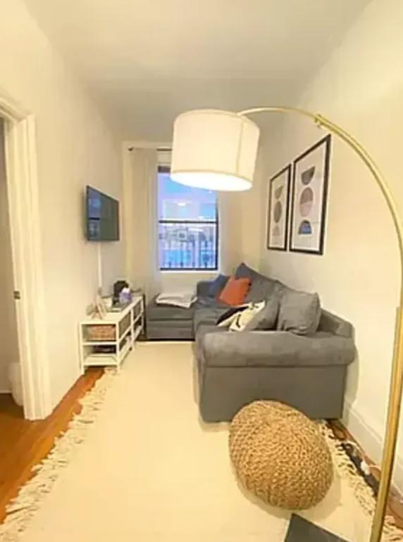 231 Lexington Avenue 2A Murray Hill New York NY 10016