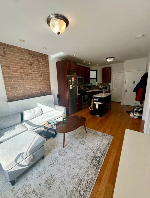 749 Ninth Avenue 401 Clinton New York NY 10019