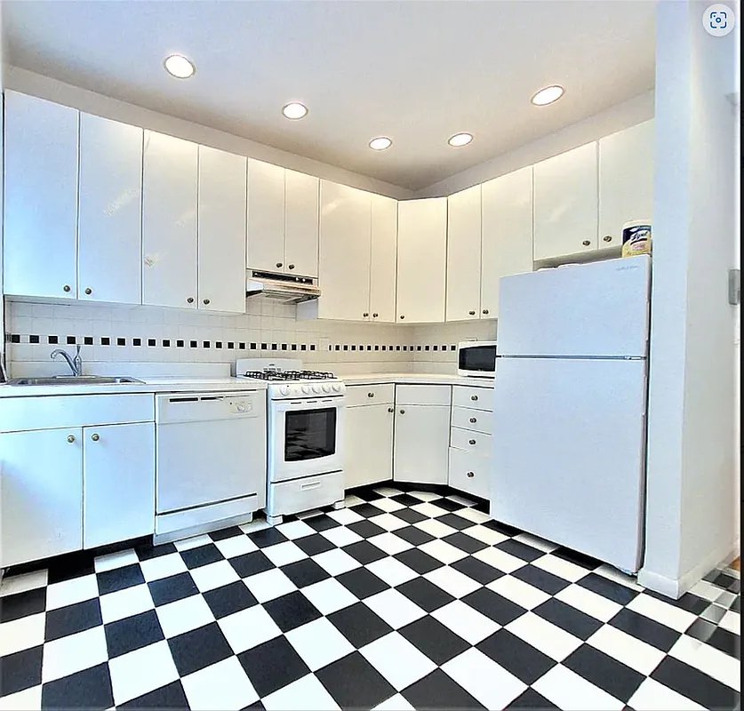 1402 Lexington Avenue 7 Carnegie Hill New York NY 10028