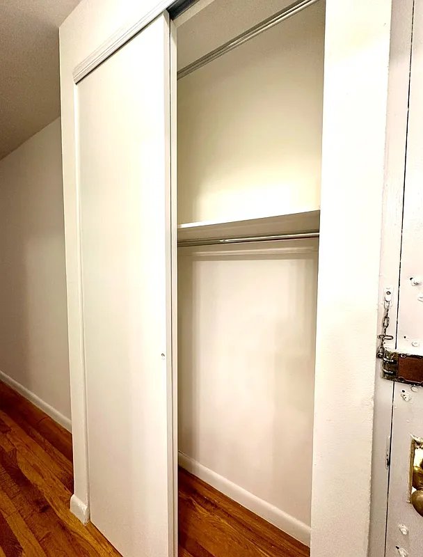 886 Tenth Avenue 4A Clinton New York NY 10019