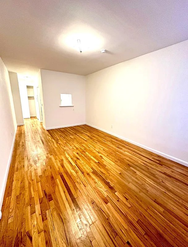 886 Tenth Avenue 4A Clinton New York NY 10019