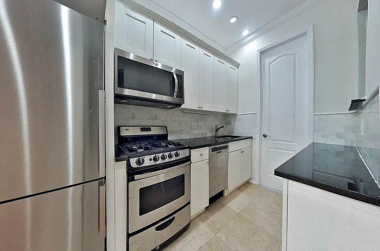 101 Lexington Avenue 2A Kips Bay New York NY 10016