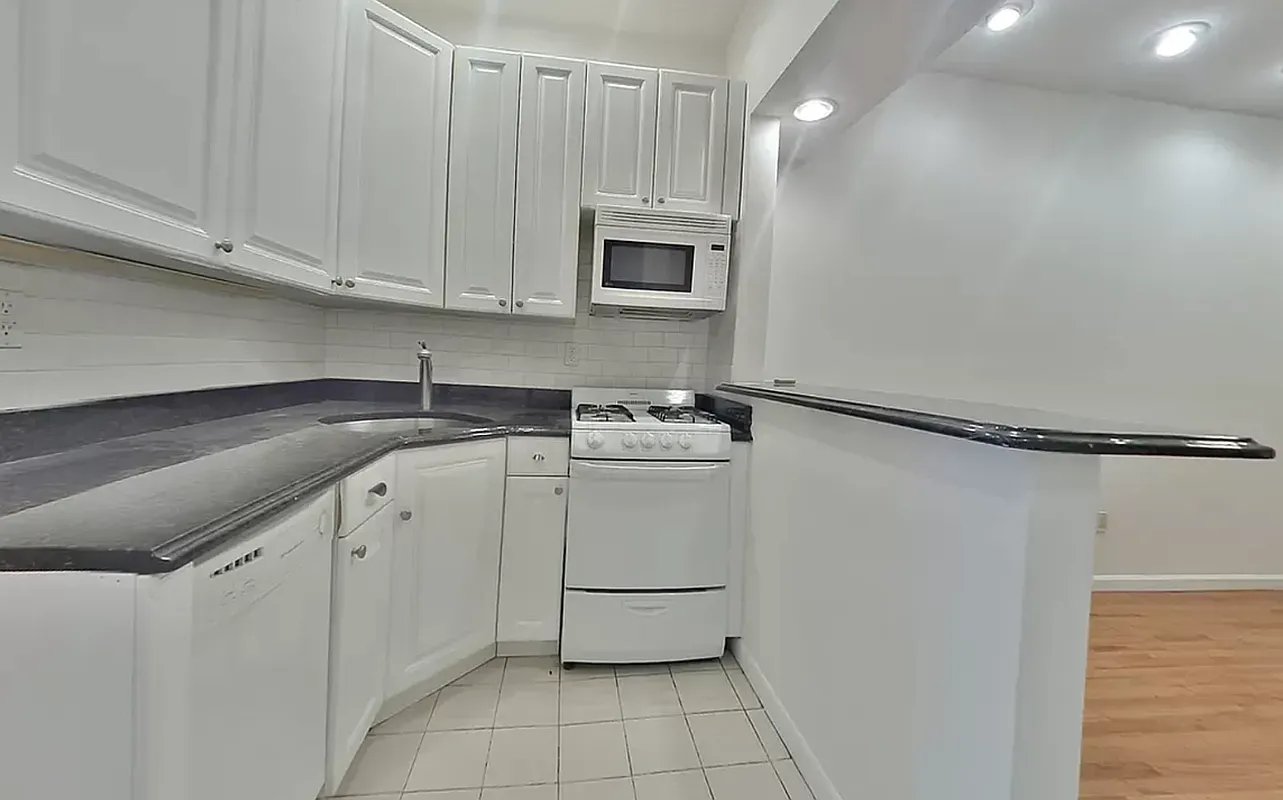417 Third Avenue 1A Kips Bay New York NY 10016