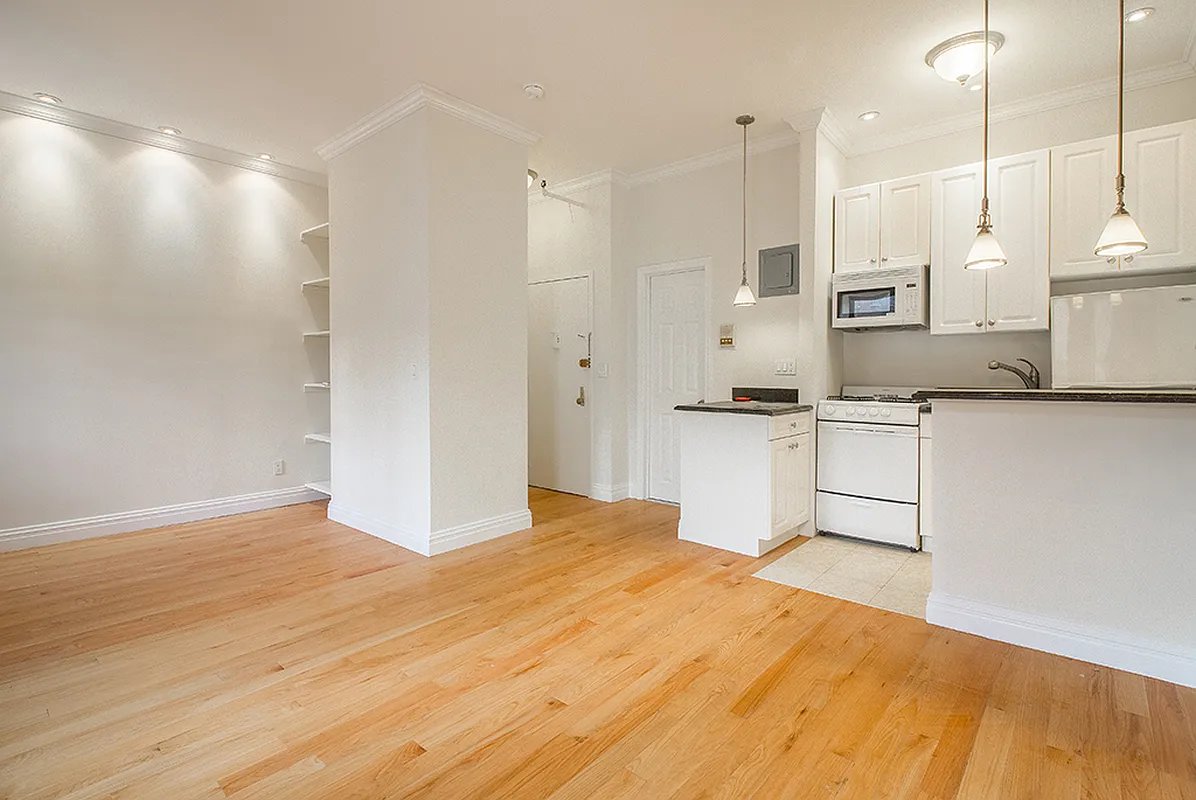 28 West 90th Street 4R Upper West Side New York NY 10024