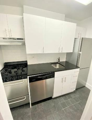 442 West 57th Street 7D Clinton New York NY 10019
