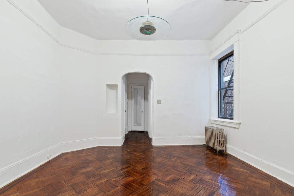 342 West 56th Street 6E Clinton New York NY 10019
