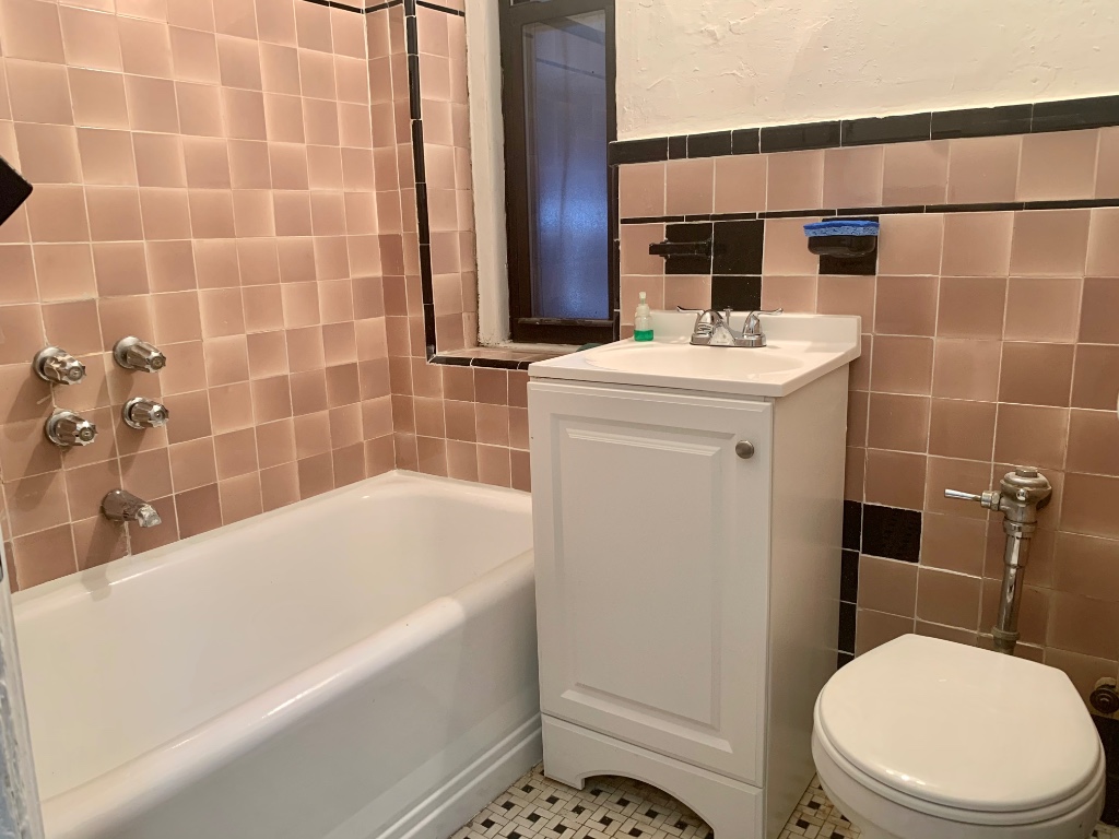 342 West 56th Street 6E Clinton New York NY 10019