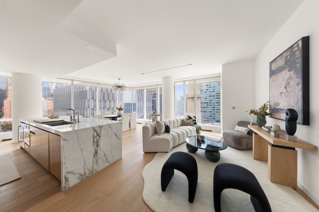 1 West End Avenue Lincoln Square New York NY 10023