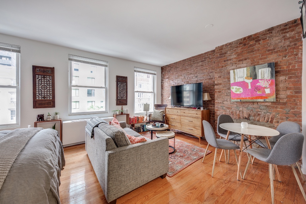 350 West 14th Street 4G W. Greenwich Village New York NY 10014