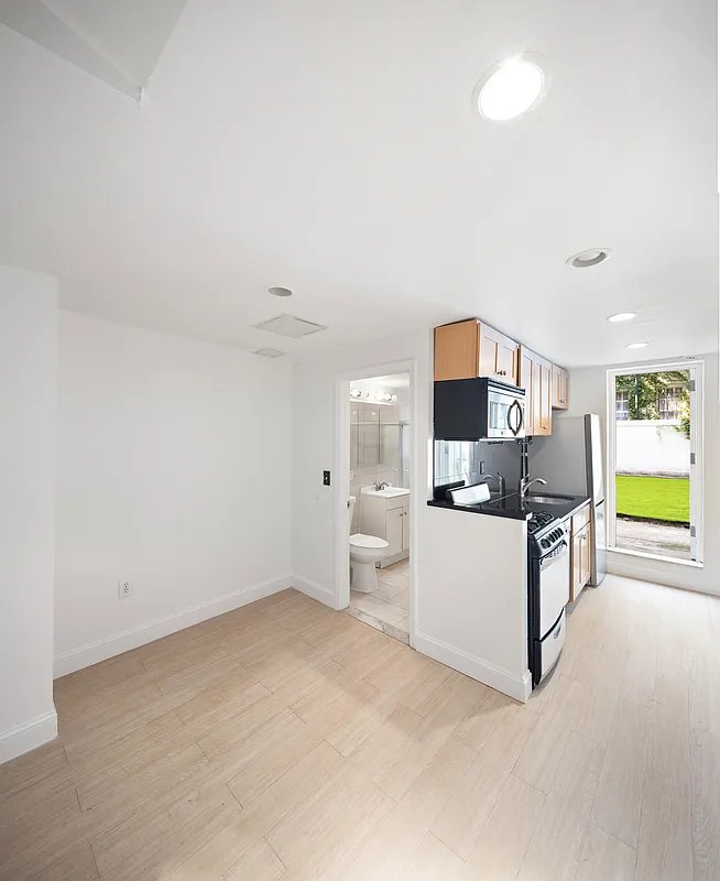 323 East 90th Street 1RE Upper East Side New York NY 10128