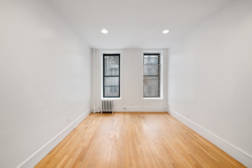 323 East 90th Street 1RW Upper East Side New York NY 10128