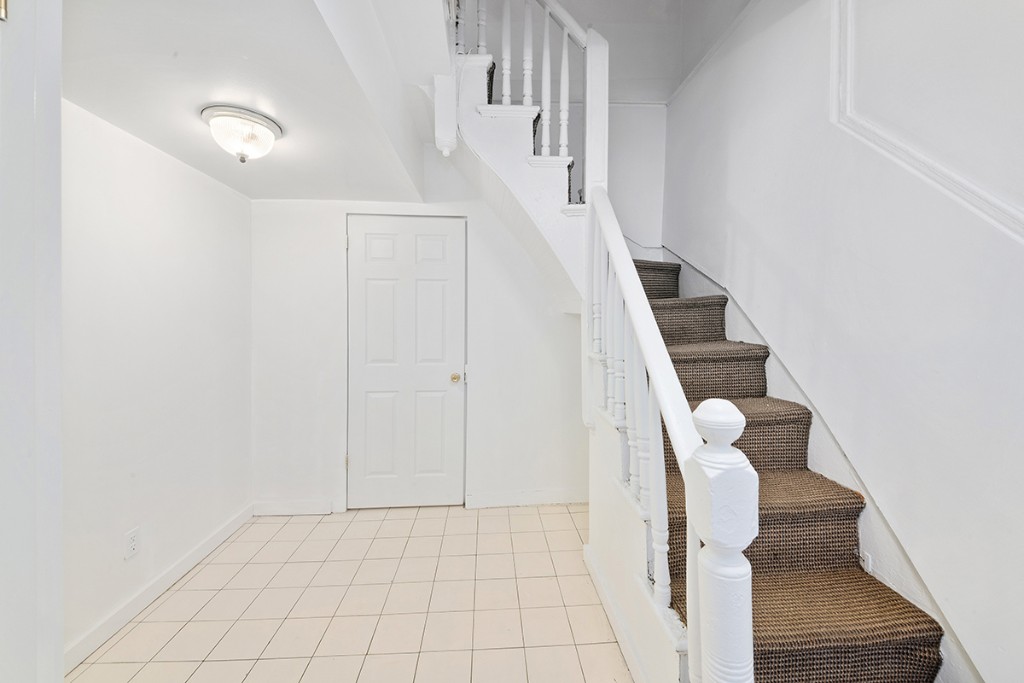 323 East 90th Street 1RW Upper East Side New York NY 10128