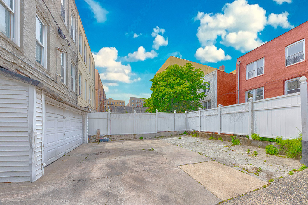 1317 Saint Lawrence Avenue Soundview Bronx NY 10472