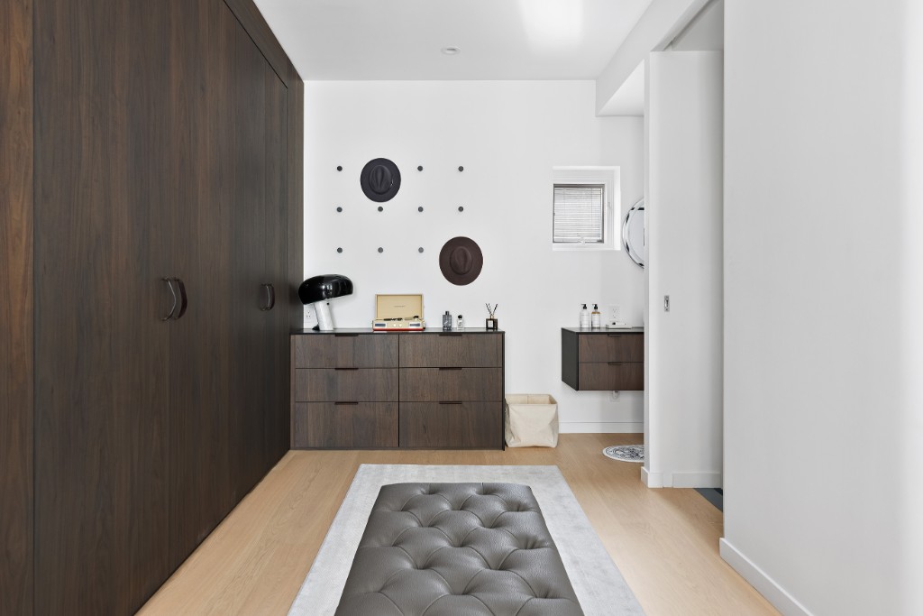 128 East 38th Street 1 Murray Hill New York NY 10016