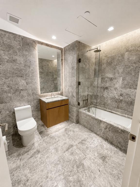 611 West 56th Street 6F Clinton New York NY 10019