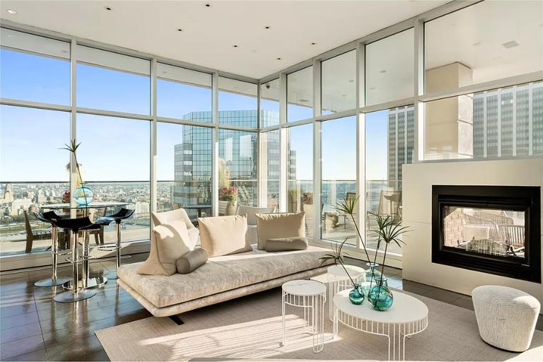 75 Wall Street Apt 32E Financial District New York NY 10005