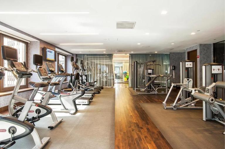 75 Wall Street Apt 32E Financial District New York NY 10005