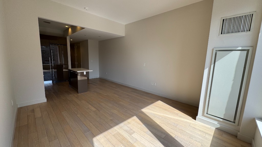 75 Wall Street Apt 32E Financial District New York NY 10005